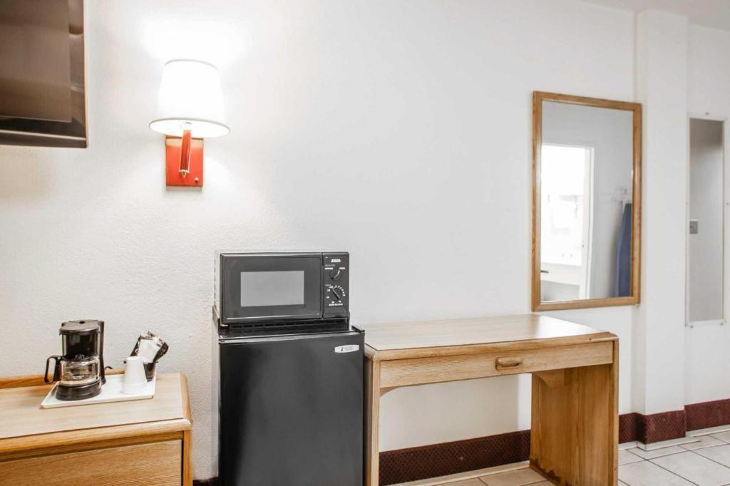 Econo Lodge Truman Inn Sedalia Luaran gambar