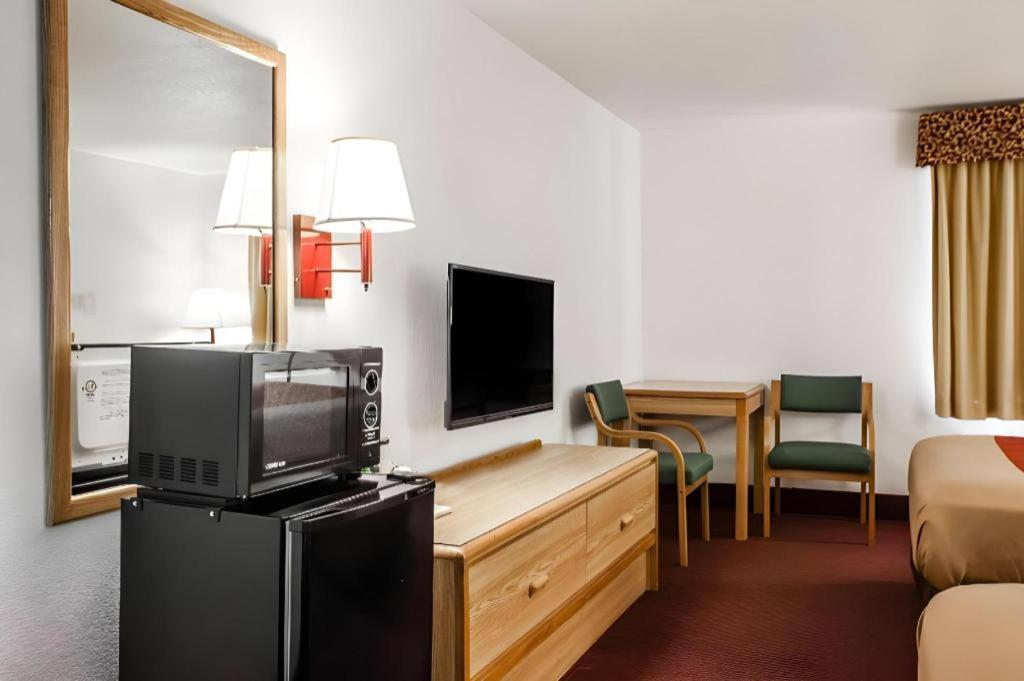 Econo Lodge Truman Inn Sedalia Luaran gambar