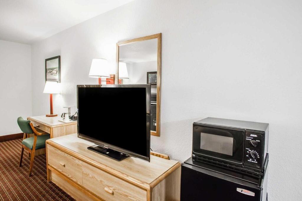 Econo Lodge Truman Inn Sedalia Luaran gambar