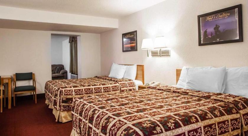 Econo Lodge Truman Inn Sedalia Luaran gambar